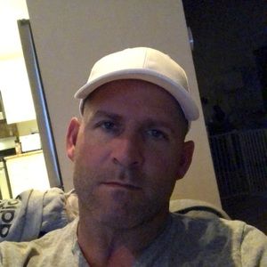 Meet your Posher, Leroy